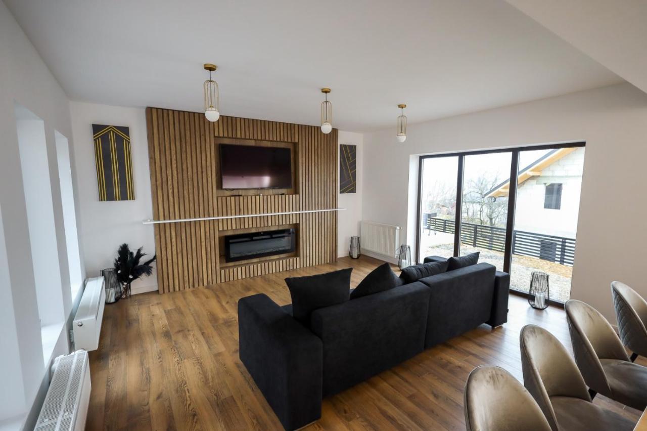 קאמפולונג מולדובנסק Pensiunea Cityview מראה חיצוני תמונה