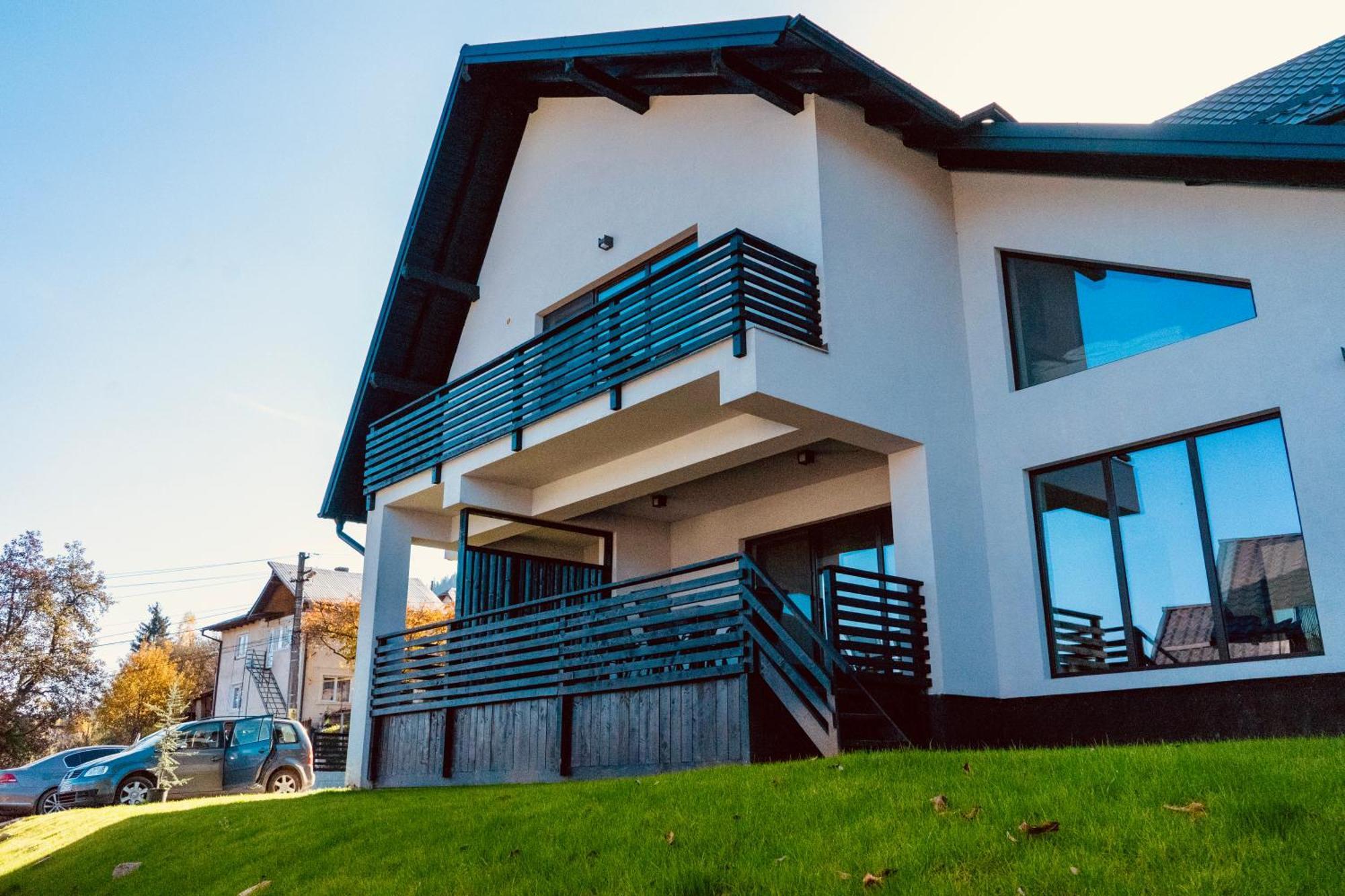 קאמפולונג מולדובנסק Pensiunea Cityview מראה חיצוני תמונה