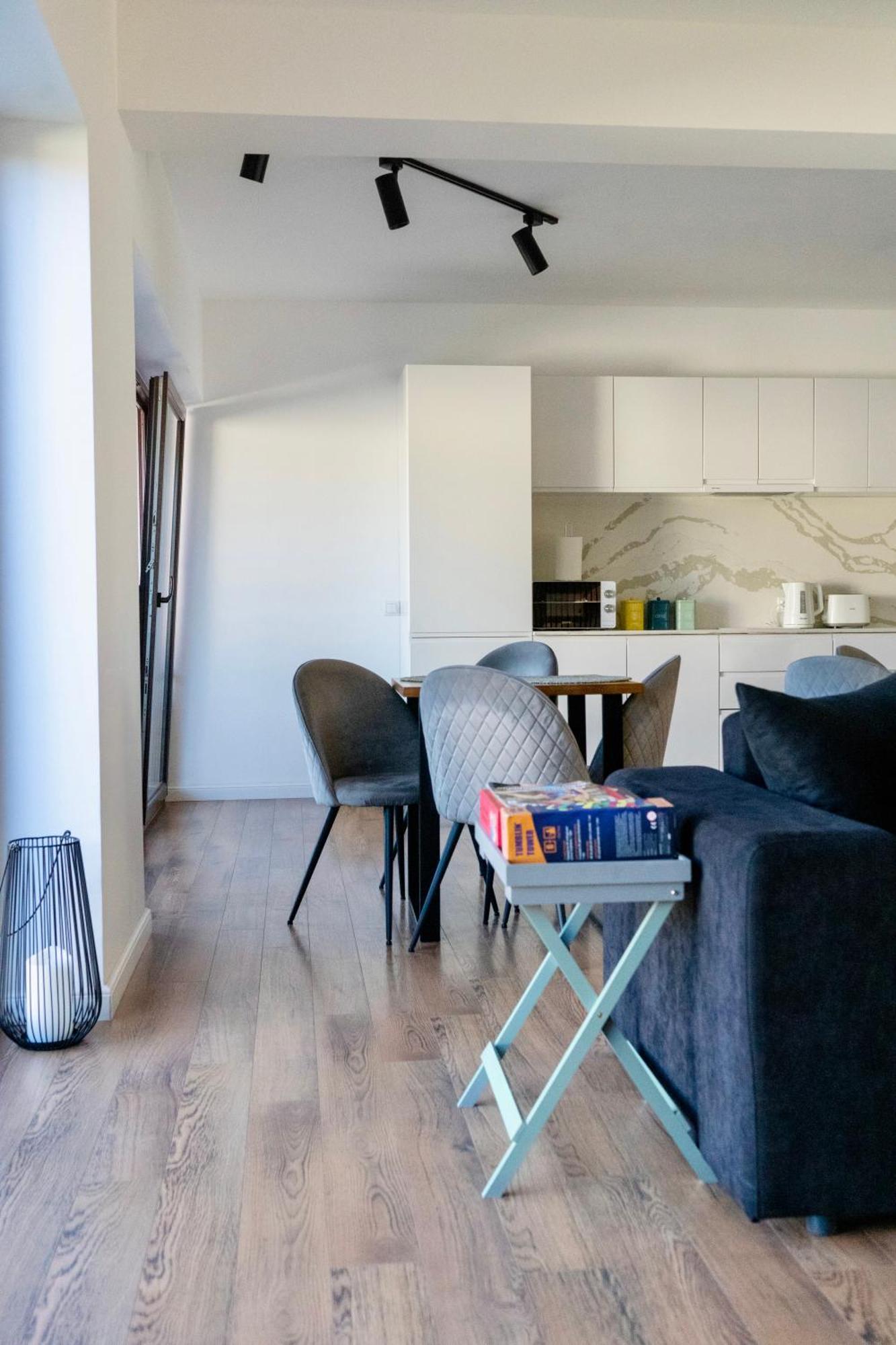קאמפולונג מולדובנסק Pensiunea Cityview מראה חיצוני תמונה